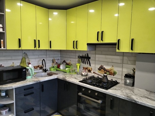 Продам двухкомнатную (2-комн.) квартиру, Садовая ул, 6, Верхоречье с