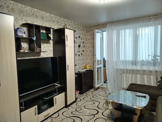 Продам двухкомнатную (2-комн.) квартиру, Садовая ул, 6, Верхоречье с