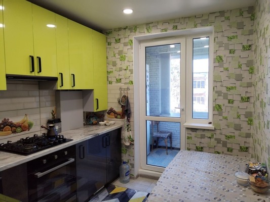 Продам двухкомнатную (2-комн.) квартиру, Садовая ул, 6, Верхоречье с