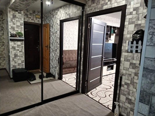 Продам двухкомнатную (2-комн.) квартиру, Садовая ул, 6, Верхоречье с