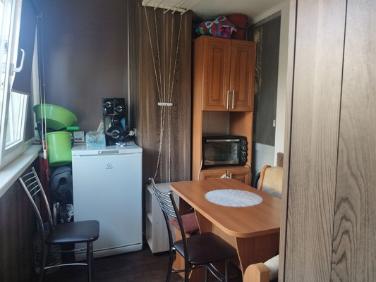 Продам трехкомнатную (3-комн.) квартиру, им. Матэ Залки ул, 13, Симферополь г