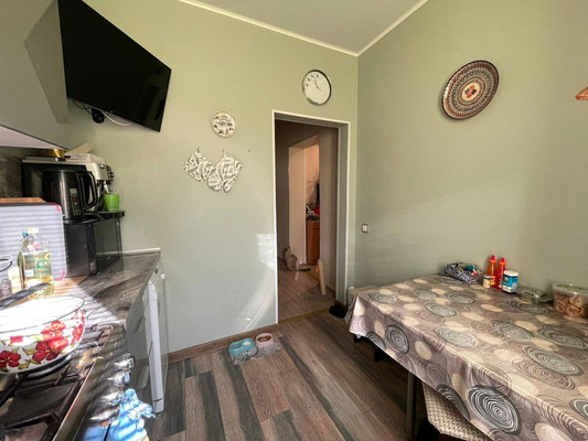 Продам трехкомнатную (3-комн.) квартиру, Советская ул, 26, Кировск г