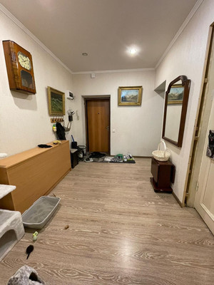 Продам трехкомнатную (3-комн.) квартиру, Советская ул, 26, Кировск г