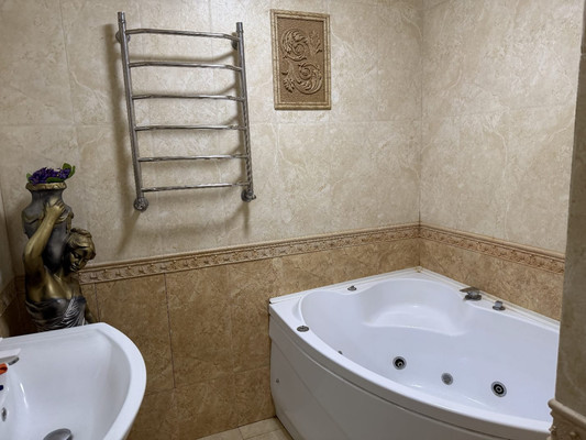 Продам трехкомнатную (3-комн.) квартиру, Объездная ул, 39, Анапа г