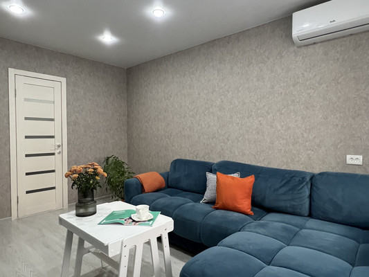 Продам двухкомнатную (2-комн.) квартиру, Комиссара Пожарского ул, 14, Пермь г