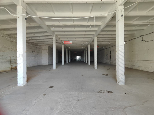 Сдам торговое помещение 865 м2, Колхозный пер, 6, Нижнегорский пгт