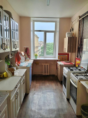 Продам комнату в 6-комн. квартире, Стачек пр-кт, 46А, Санкт-Петербург г