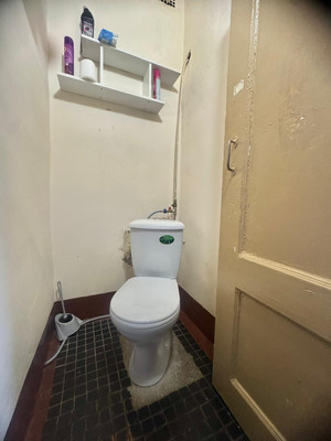 Продам комнату в 6-комн. квартире, Стачек пр-кт, 46А, Санкт-Петербург г