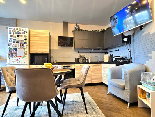 Продам двухкомнатную (2-комн.) квартиру, Бородинский б-р, 12, Подольск г