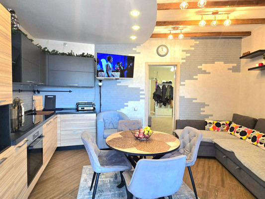 Продам двухкомнатную (2-комн.) квартиру, Бородинский б-р, 12, Подольск г