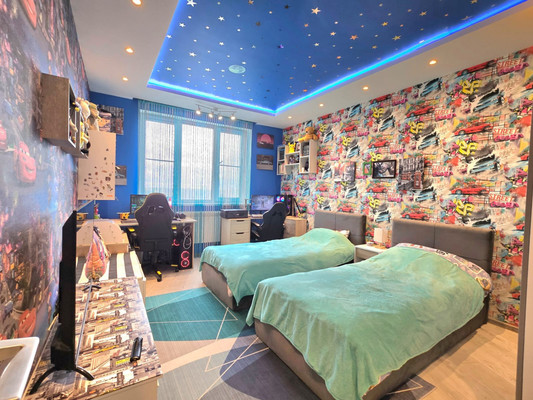 Продам двухкомнатную (2-комн.) квартиру, Бородинский б-р, 12, Подольск г