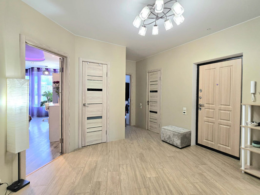 Продам двухкомнатную (2-комн.) квартиру, Бородинский б-р, 12, Подольск г