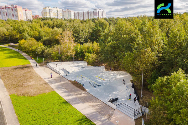 Продам трехкомнатную (3-комн.) квартиру, Салтыковская ул, 7к1, Москва г