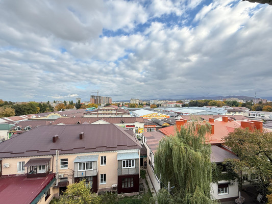 Продам трехкомнатную (3-комн.) квартиру, Пачева ул, 71, Нальчик г
