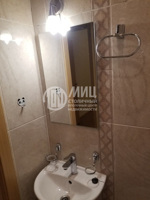 Продам трехкомнатную (3-комн.) квартиру, Митинская ул, 28к2, Москва г