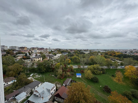 Продам двухкомнатную (2-комн.) квартиру, Кешокова ул, 1, Нальчик г