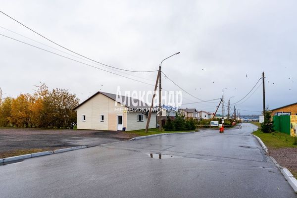 Продам таунхаус в поселке Золотые Ключи, Александровская ул, Нижняя д, 15 км от города