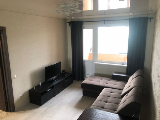 Продам двухкомнатную (2-комн.) квартиру, Кольский пр-кт, 198, Мурманск г