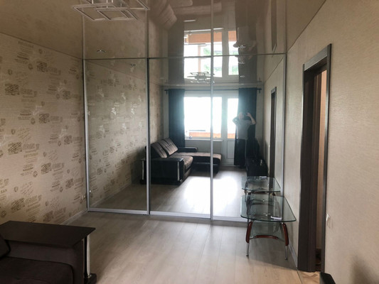 Продам двухкомнатную (2-комн.) квартиру, Кольский пр-кт, 198, Мурманск г