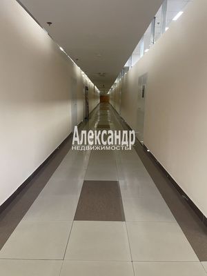 Сдам склад 302 м2, Новолитовская ул, 15Д, Санкт-Петербург г