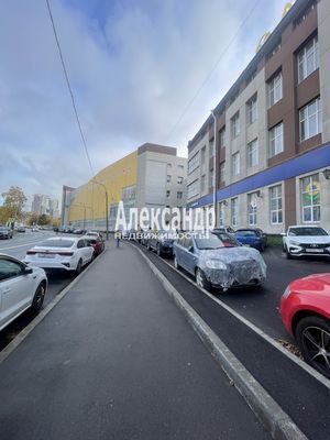 Сдам склад 302 м2, Новолитовская ул, 15Д, Санкт-Петербург г