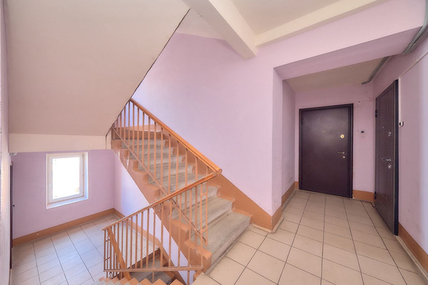 Продам трехкомнатную (3-комн.) квартиру, Новоселов ул, 37к1, Рязань г