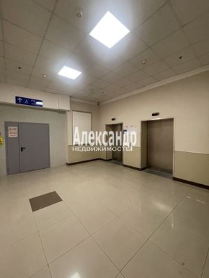 Сдам склад 426 м2, Новолитовская ул, 15Д, Санкт-Петербург г