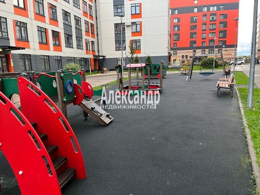 Продам однокомнатную (1-комн.) квартиру, Голландская ул, 5, Янино-1 гп