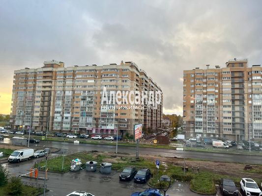 Продам однокомнатную (1-комн.) квартиру, Голландская ул, 5, Янино-1 гп