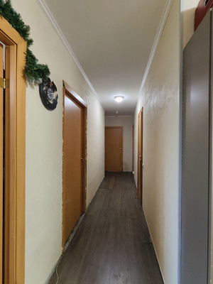 Продам трехкомнатную (3-комн.) квартиру, Фёдора Абрамова ул, 21к1, Парголово п