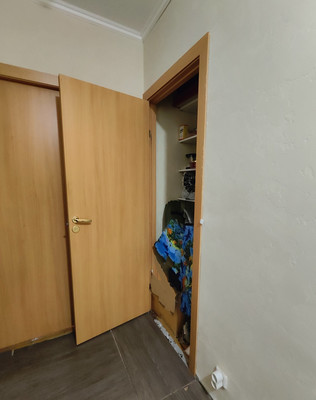 Продам трехкомнатную (3-комн.) квартиру, Фёдора Абрамова ул, 21к1, Парголово п