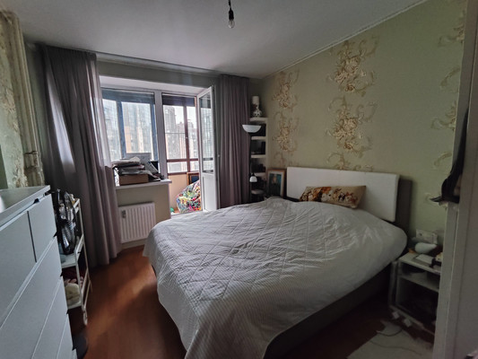 Продам трехкомнатную (3-комн.) квартиру, Фёдора Абрамова ул, 21к1, Парголово п