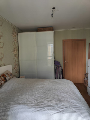 Продам трехкомнатную (3-комн.) квартиру, Фёдора Абрамова ул, 21к1, Парголово п