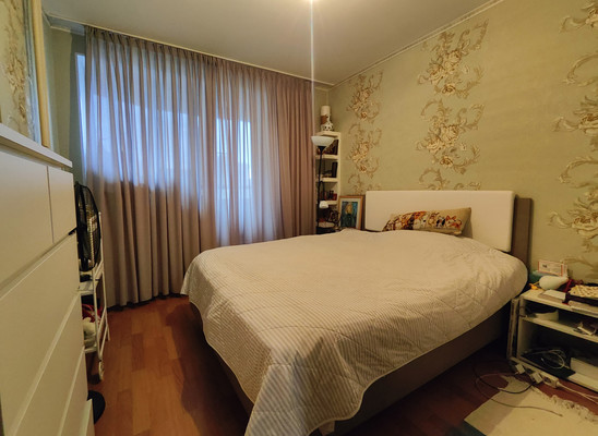 Продам трехкомнатную (3-комн.) квартиру, Фёдора Абрамова ул, 21к1, Парголово п