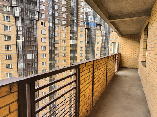 Продам трехкомнатную (3-комн.) квартиру, Фёдора Абрамова ул, 21к1, Парголово п