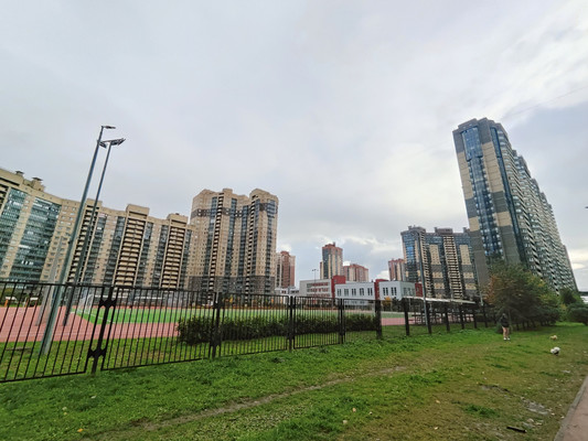 Продам трехкомнатную (3-комн.) квартиру, Фёдора Абрамова ул, 21к1, Парголово п