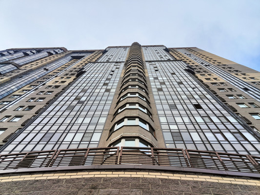 Продам трехкомнатную (3-комн.) квартиру, Фёдора Абрамова ул, 21к1, Парголово п