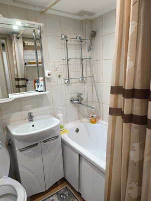 Продам однокомнатную (1-комн.) квартиру, Шоссе в Лаврики ул, 33, Мурино п