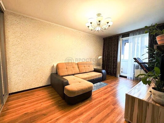 Продам двухкомнатную (2-комн.) квартиру, Комсомольский пр-кт, 16/2, Люберцы г