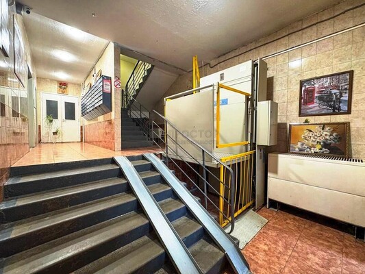 Продам двухкомнатную (2-комн.) квартиру, Комсомольский пр-кт, 16/2, Люберцы г