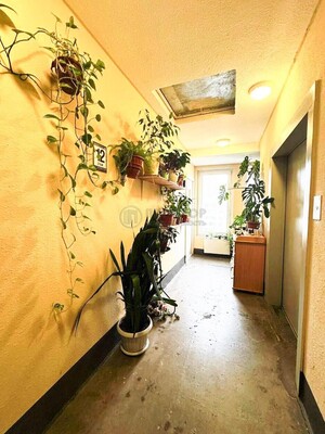 Продам двухкомнатную (2-комн.) квартиру, Комсомольский пр-кт, 16/2, Люберцы г