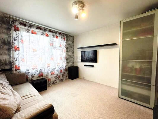 Продам двухкомнатную (2-комн.) квартиру, Комсомольский пр-кт, 16/2, Люберцы г