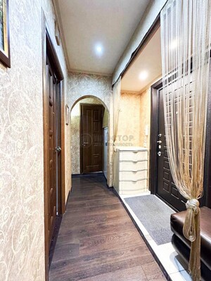 Продам двухкомнатную (2-комн.) квартиру, Комсомольский пр-кт, 16/2, Люберцы г