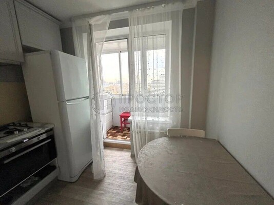 Продам двухкомнатную (2-комн.) квартиру, Студенческая ул, 17, Москва г