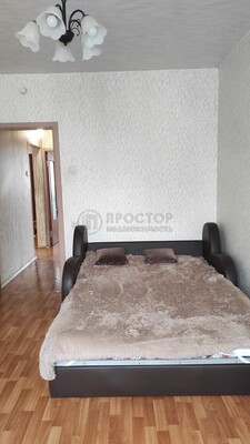Продам двухкомнатную (2-комн.) квартиру, Изюмская ул, 37к2, Москва г