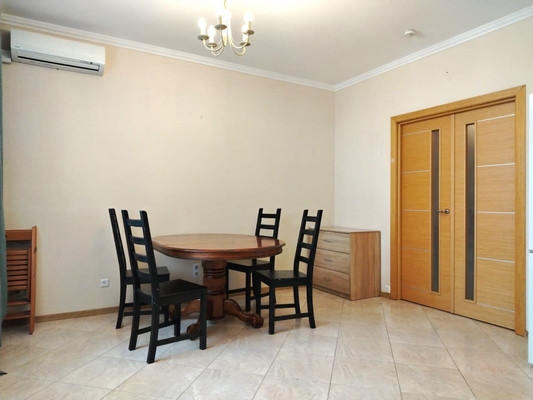 Продам трехкомнатную (3-комн.) квартиру, Митинская ул, 28к2, Москва г
