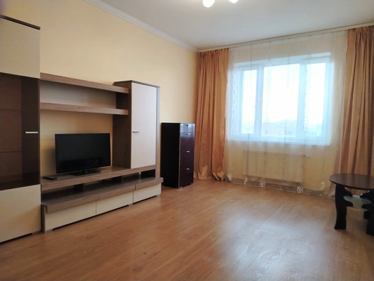 Продам трехкомнатную (3-комн.) квартиру, Митинская ул, 28к2, Москва г
