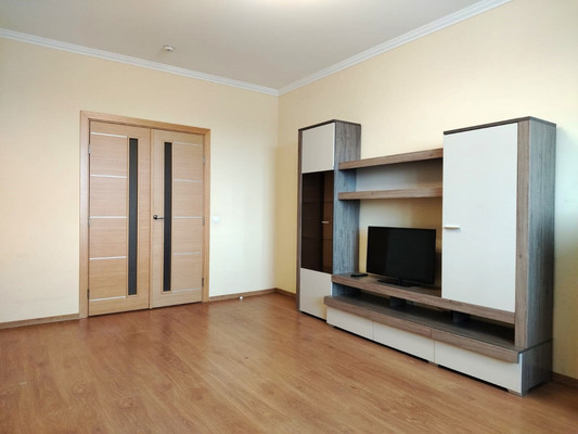 Продам трехкомнатную (3-комн.) квартиру, Митинская ул, 28к2, Москва г