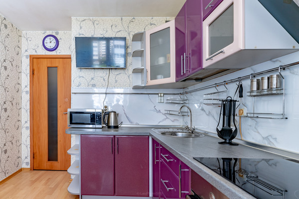 Продам многокомнатную квартиру, Освобождения ул, 31Ак1, Красное Село г