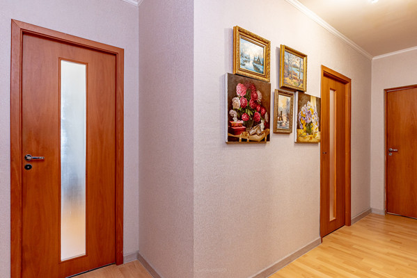 Продам многокомнатную квартиру, Освобождения ул, 31Ак1, Красное Село г